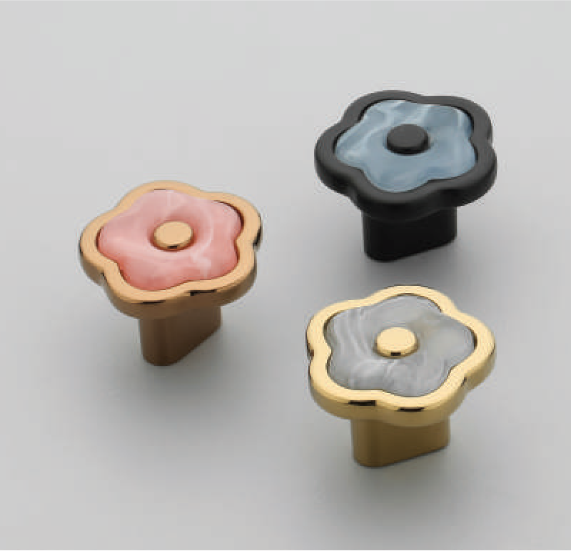 F-1685 Floral Cabinet Knob