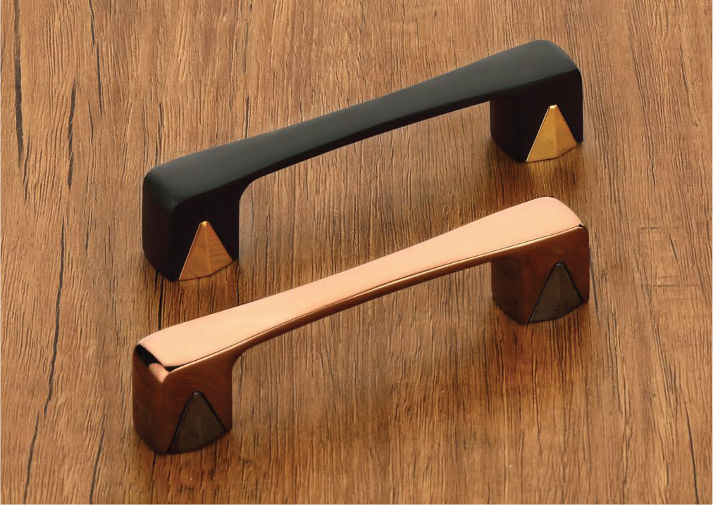 R-150 Zinc Alloy Two-Tone Curved Cabinet Handles