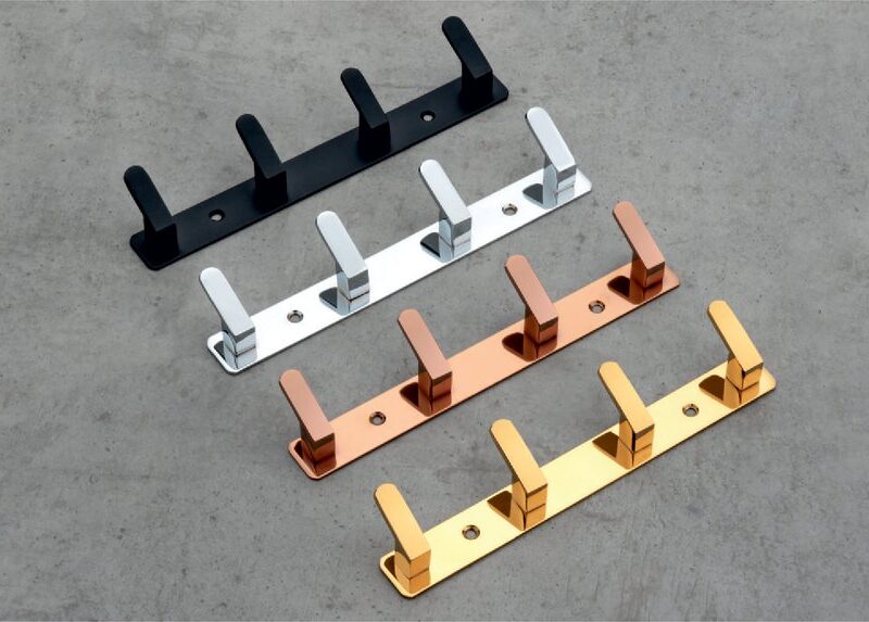 Cloth Hook Rail - UC-952
